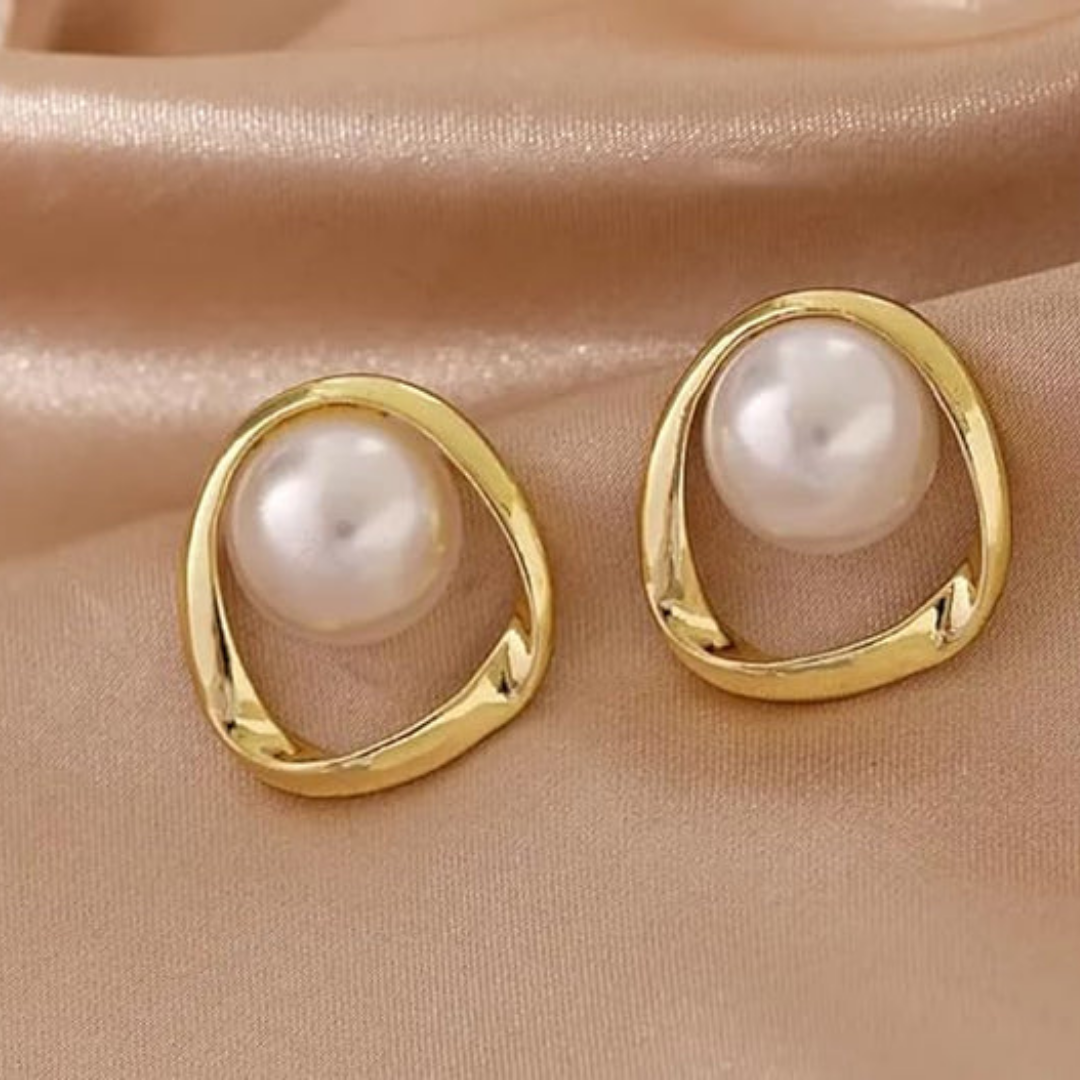 Korean stylish pearl stud gold earrings